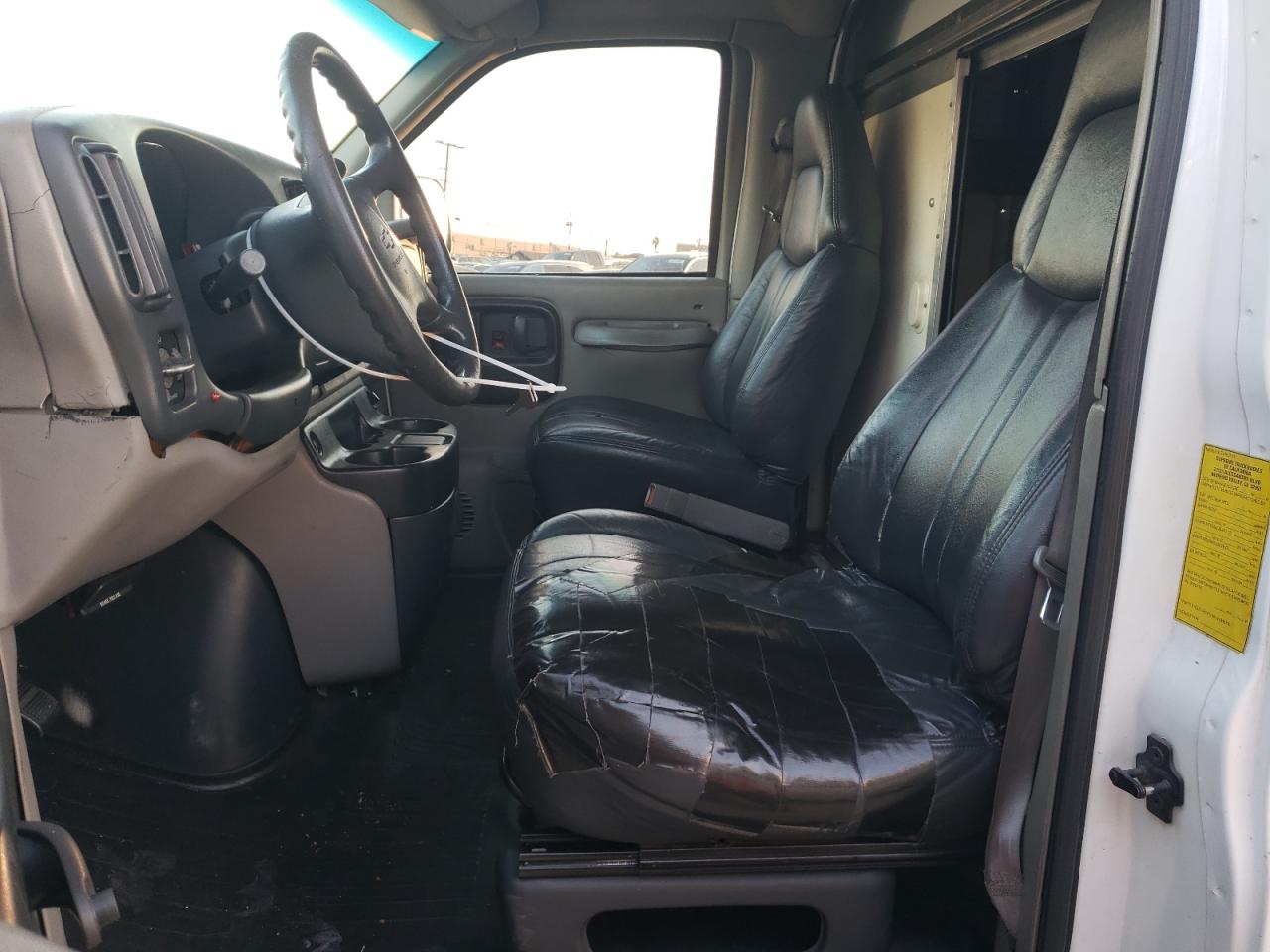 1998 Chevrolet Express VIN 1GBHG31R2W1091695 Copart auction photo, front end / rear end damage thumbnail 7