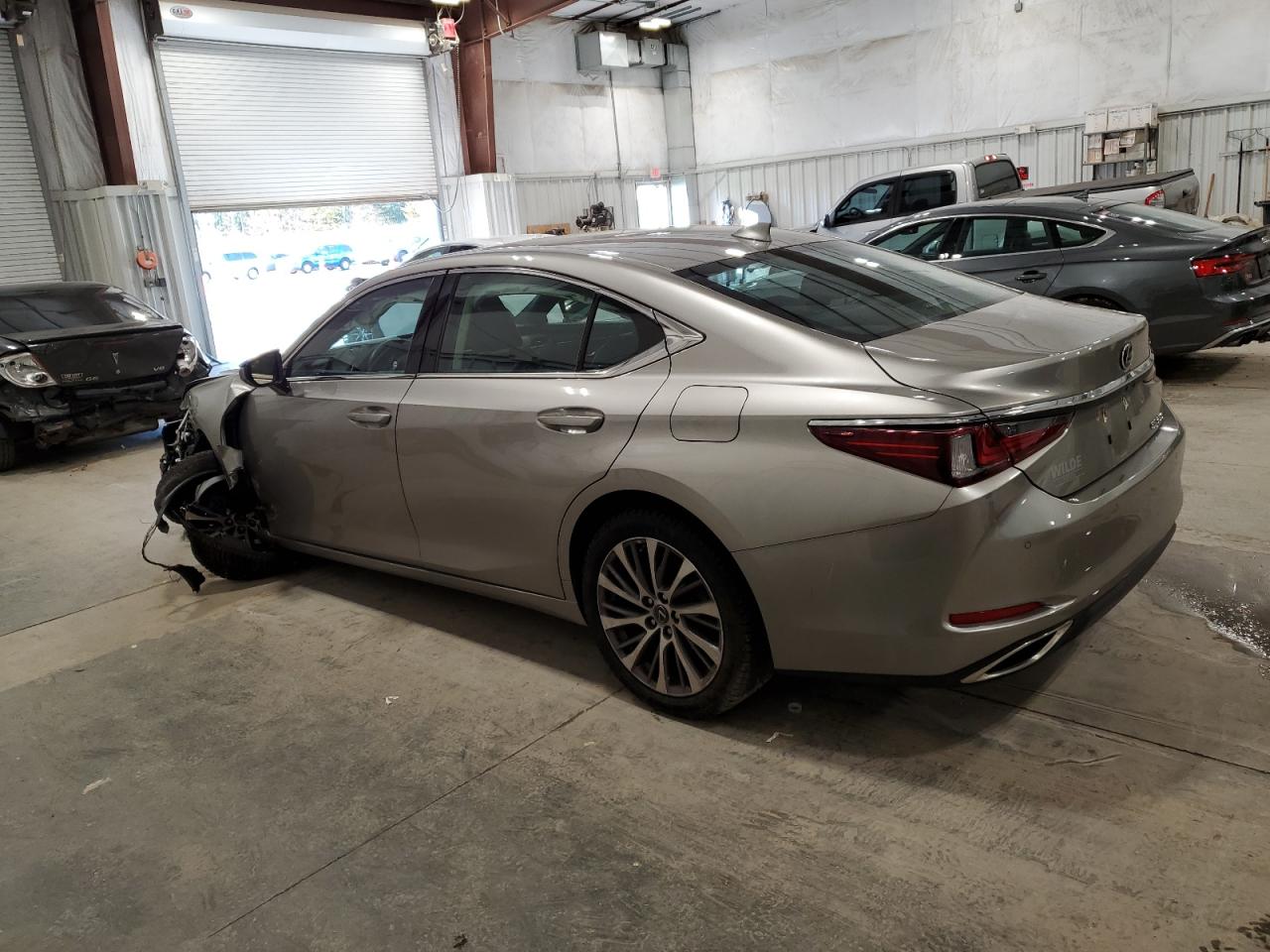 2020 Lexus ES VIN 58ADZ1B19LU053946 Copart auction photo, front end damage thumbnail 2