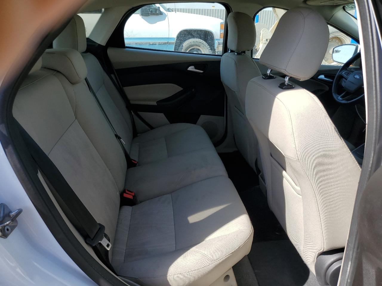 2016 Ford Focus VIN 1FADP3K22GL371026 Copart auction photo, front end / hail damage thumbnail 10