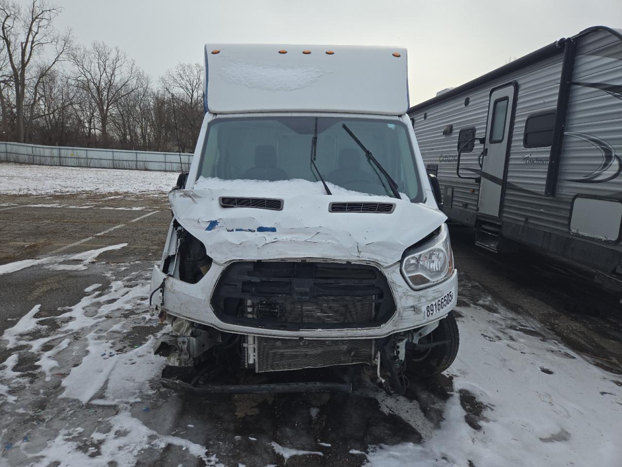 2018 Ford Transit VIN 1FDWS9PM9JKA11968 Copart auction photo, front end / side damage thumbnail 5