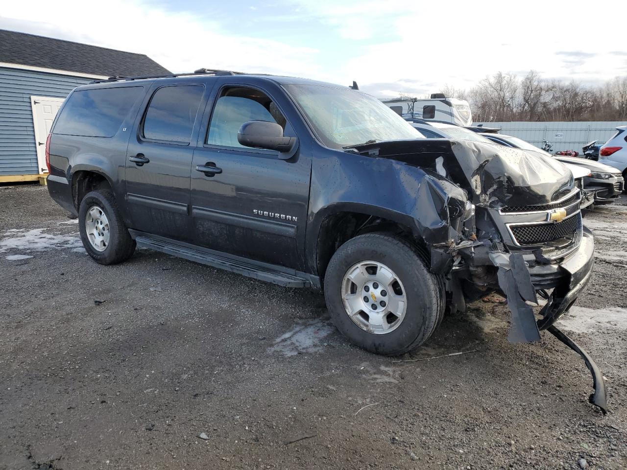 2009 Chevrolet Suburban VIN 1GNFK26359R300795 Copart auction photo, front end damage thumbnail 4