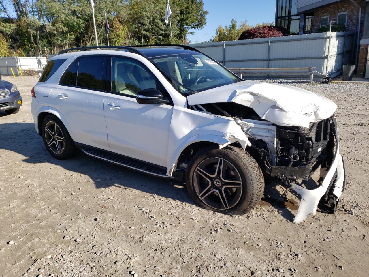 2020 Mercedes-Benz GLE VIN 4JGFB4KB4LA190096 Copart auction photo, front end / side damage thumbnail 4