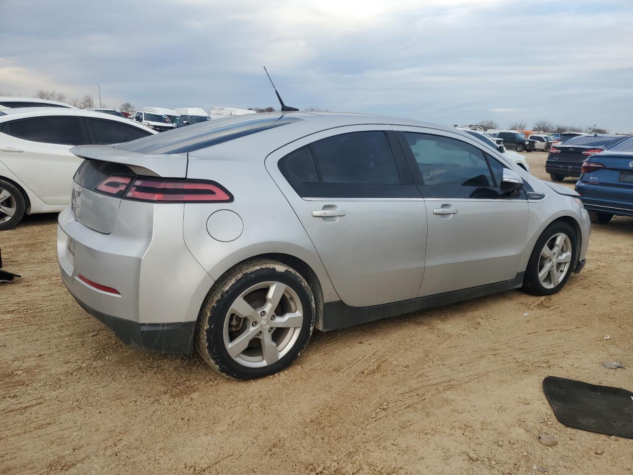 2013 Chevrolet Volt VIN 1G1RA6E46DU145974 Copart auction photo, minor dent/scratches damage thumbnail 3