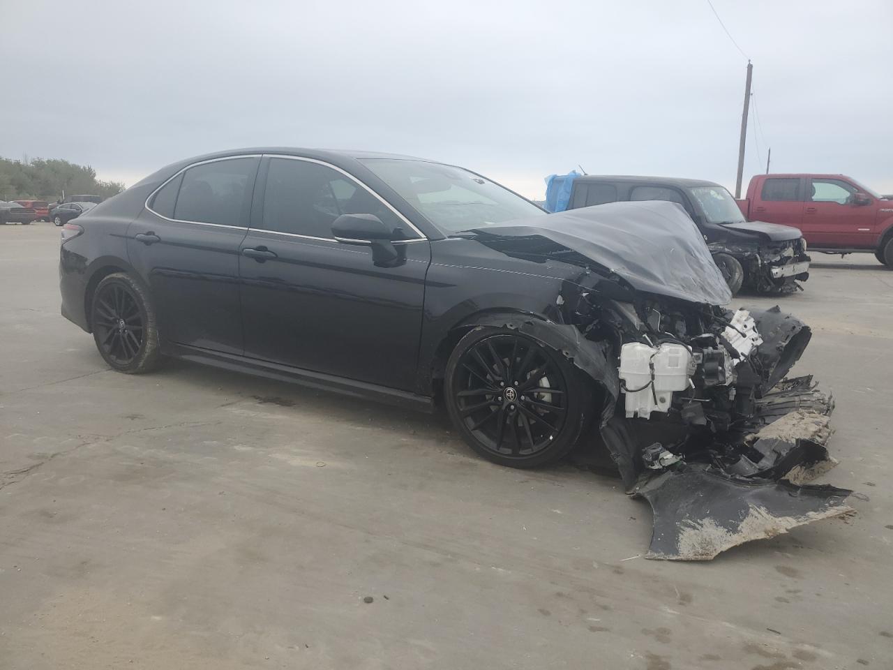 2022 Toyota Camry VIN 4T1K31AK6NU596989 Copart auction photo, front end damage thumbnail 4