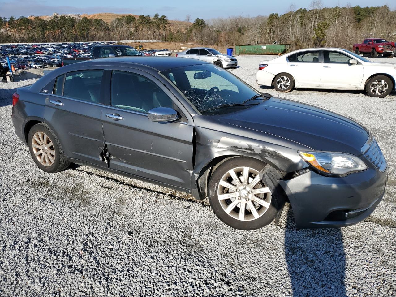 2013 Chrysler 200 VIN 1C3CCBCG1DN559126 Copart auction photo, front end / side damage thumbnail 4