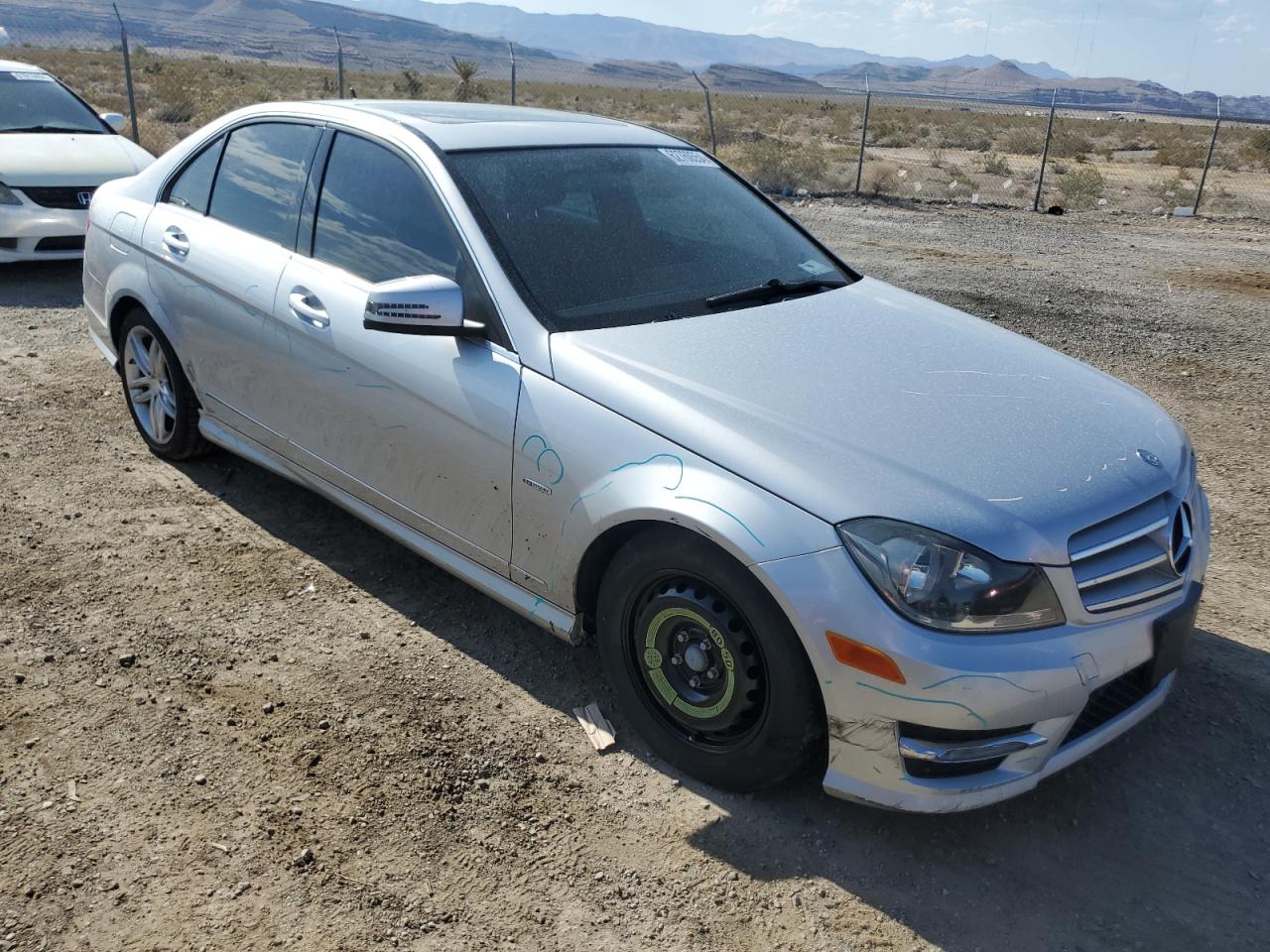 2012 Mercedes-Benz C-klasse VIN WDDGF4HB2CR210972 Copart auction photo, side damage thumbnail 4