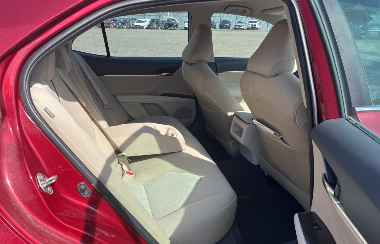 2019 Toyota Camry VIN 4T1B11HKXKU820031 Copart auction photo, front end / normal wear damage thumbnail 6