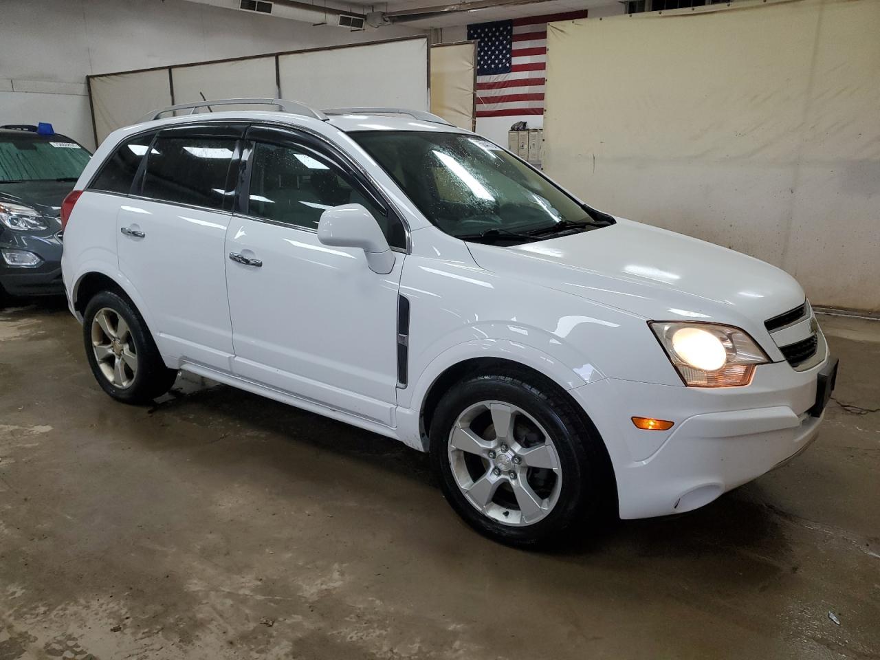 2013 Chevrolet Captiva VIN 3GNAL4EK8DS608612 Copart auction photo, minor dent/scratches damage thumbnail 4