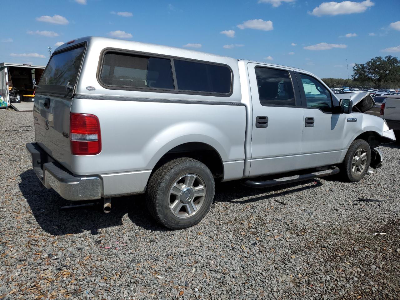 2005 Ford F-150 VIN 1FTPW12535KE84186 Copart auction photo, front end / side damage thumbnail 3