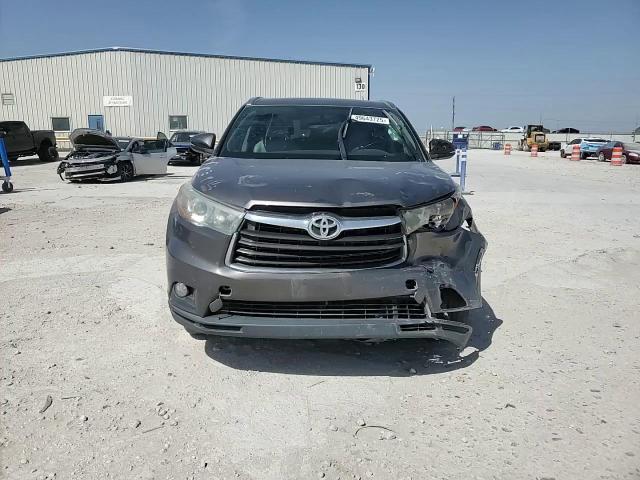 2016 Toyota Highlander VIN 5TDKKRFH8GS134993 Copart auction photo, front end damage thumbnail 12