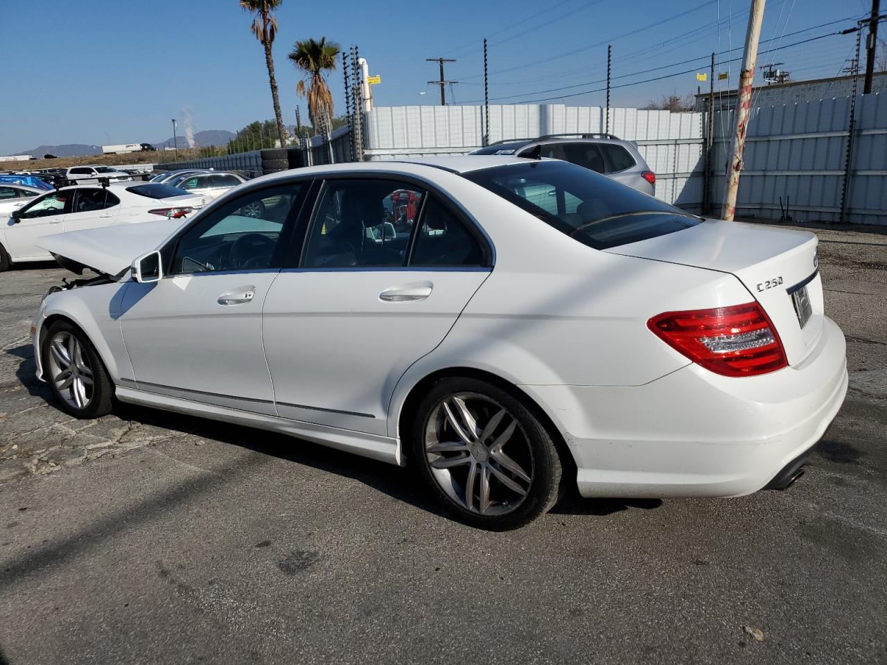 2013 Mercedes-Benz C-klasse VIN WDDGF4HB5DR276658 Copart auction photo, burn / front end damage thumbnail 2