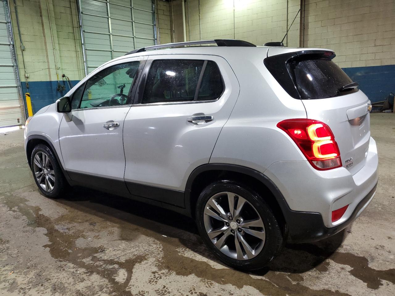 2020 Chevrolet Trax VIN 3GNCJLSB9LL195167 Copart auction photo, mechanical / minor dent/scratches damage thumbnail 2