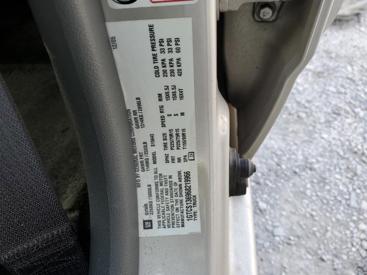 2006 GMC Canyon VIN 1GTCS136968219966 Copart auction photo, front end damage thumbnail 14