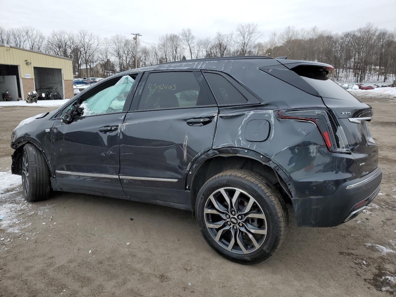 2021 Cadillac XT5 VIN 1GYKNHRS1MZ161109 Copart auction photo, all over damage thumbnail 2