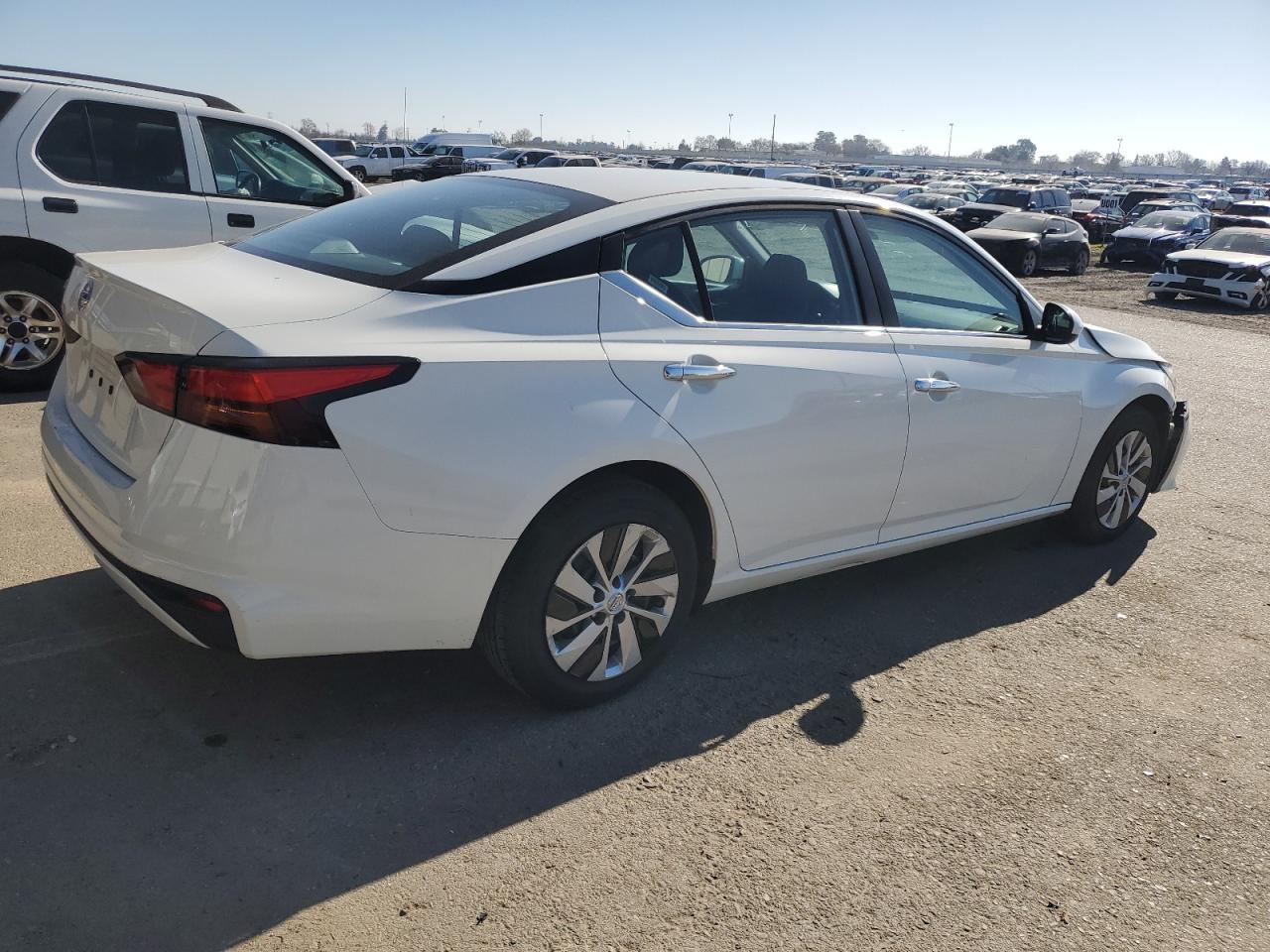 2021 Nissan Altima VIN 1N4BL4BV6MN390908 Copart auction photo, front end damage thumbnail 3