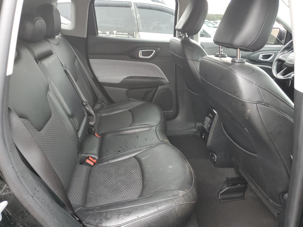 2022 Jeep Compass VIN 3C4NJDBB8NT216102 Copart auction photo, front end / minor dent/scratches damage thumbnail 11