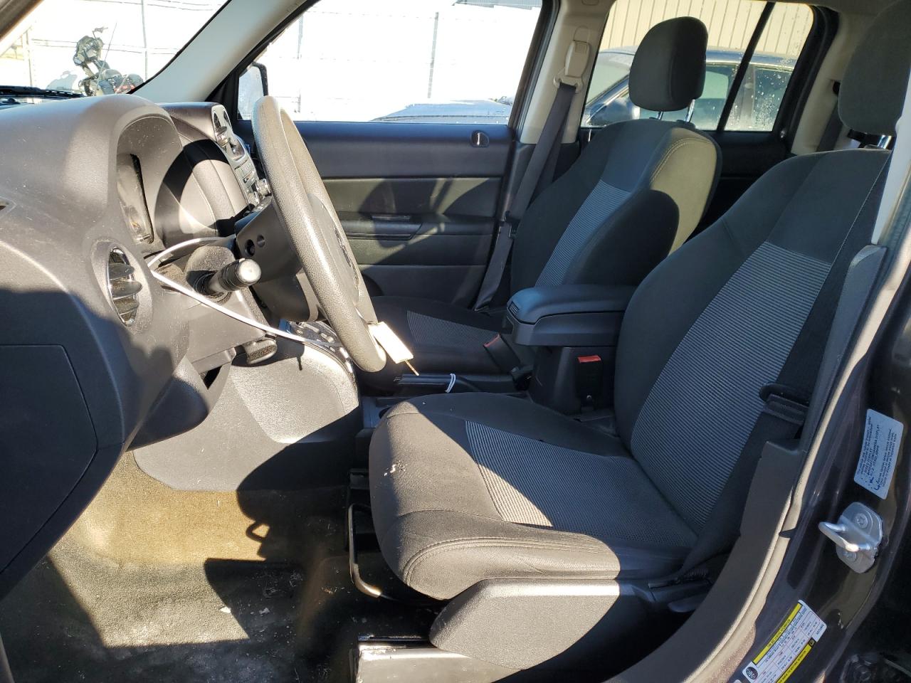 2017 Jeep Liberty (Patriot) VIN 1C4NJPBAXHD122645 Copart auction photo, all over damage thumbnail 7