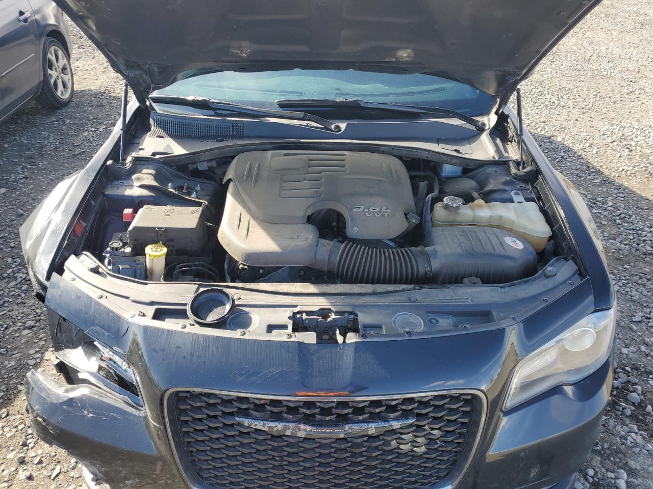 2019 Chrysler 300 VIN 2C3CCAGG4KH659215 Copart auction photo, side / undercarriage damage thumbnail 11