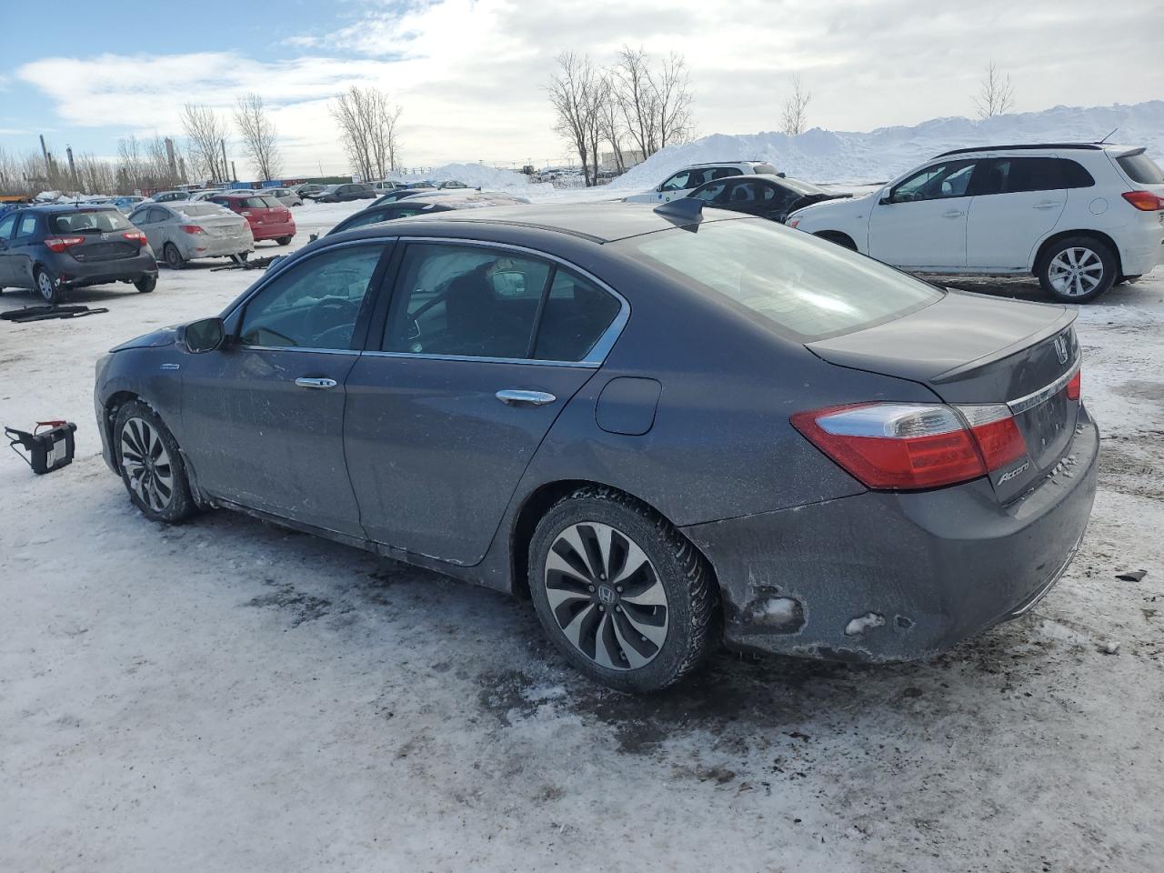 2014 Honda Accord VIN 1HGCR6F35EA800321 Copart auction photo, side damage thumbnail 2