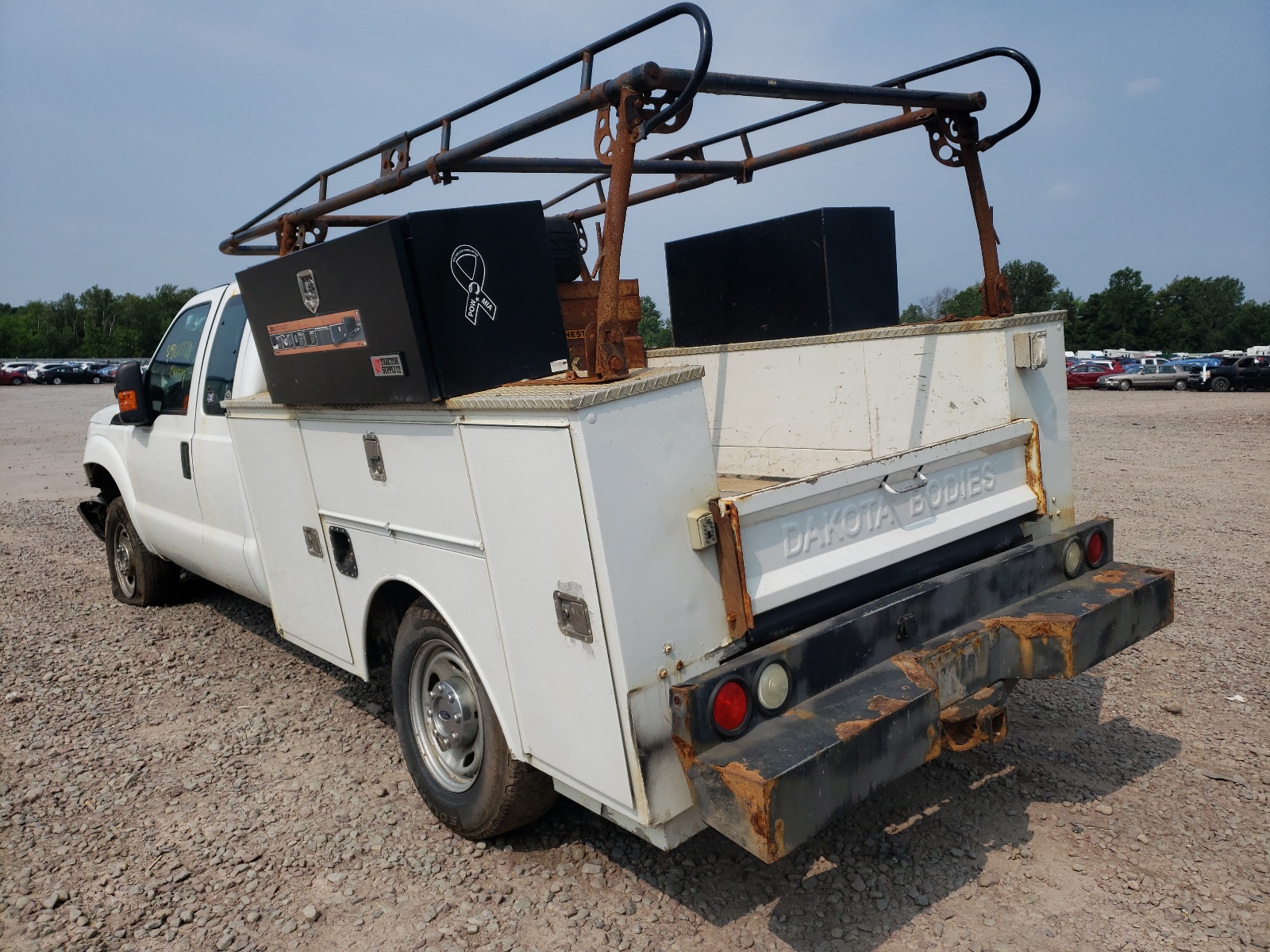 2013 Ford F250 VIN 1FD7X2B66DEA24301 Copart auction photo, front end / side damage thumbnail 3