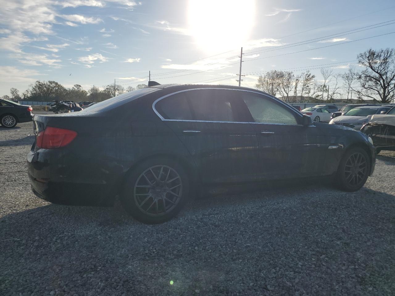 2013 BMW 5er VIN WBAXH5C55DD107357 Copart auction photo, water/flood damage thumbnail 3