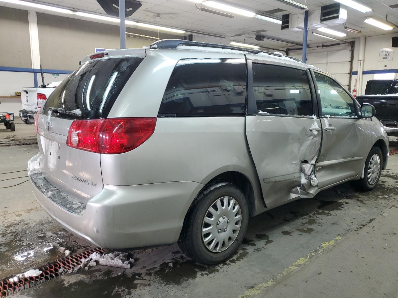 2009 Toyota Sienna VIN 5TDZK23C59S283699 Copart auction photo, side damage thumbnail 3