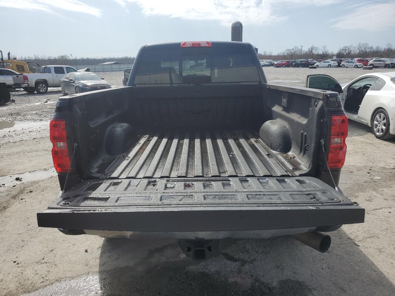 2016 Chevrolet Silverado VIN 1GC1KWE89GF171403 Copart auction photo, front end damage thumbnail 6