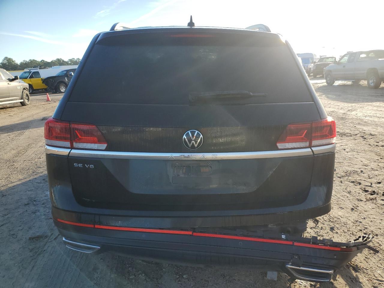 2021 Volkswagen Atlas VIN 1V2JR2CA0MC609585 Copart auction photo, front end damage thumbnail 6
