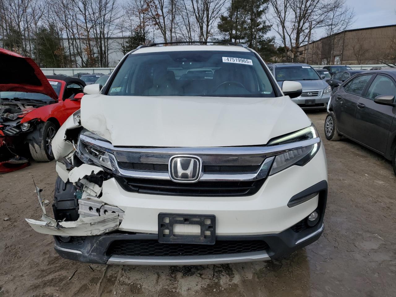 2019 Honda Pilot VIN 5FNYF6H04KB036643 Copart auction photo, front end damage thumbnail 5