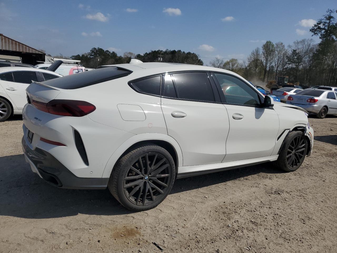 2022 BMW X6 VIN 5UXCY6C0XN9K78927 Copart auction photo, front end damage thumbnail 3