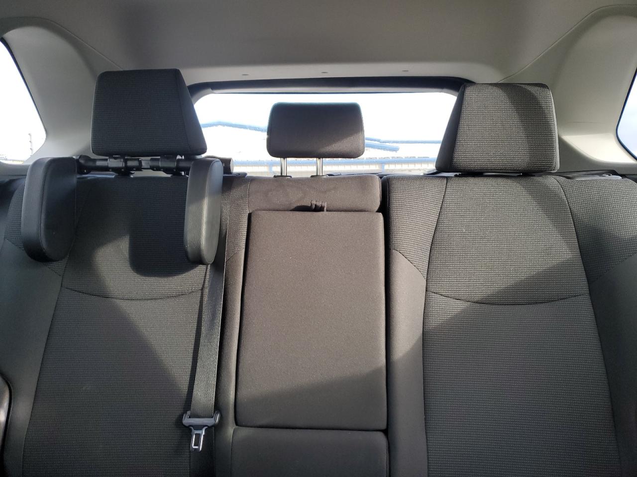 2019 Toyota RAV 4 VIN 2T3F1RFV5KC049032 Copart auction photo, rear end / minor dent/scratches damage thumbnail 10