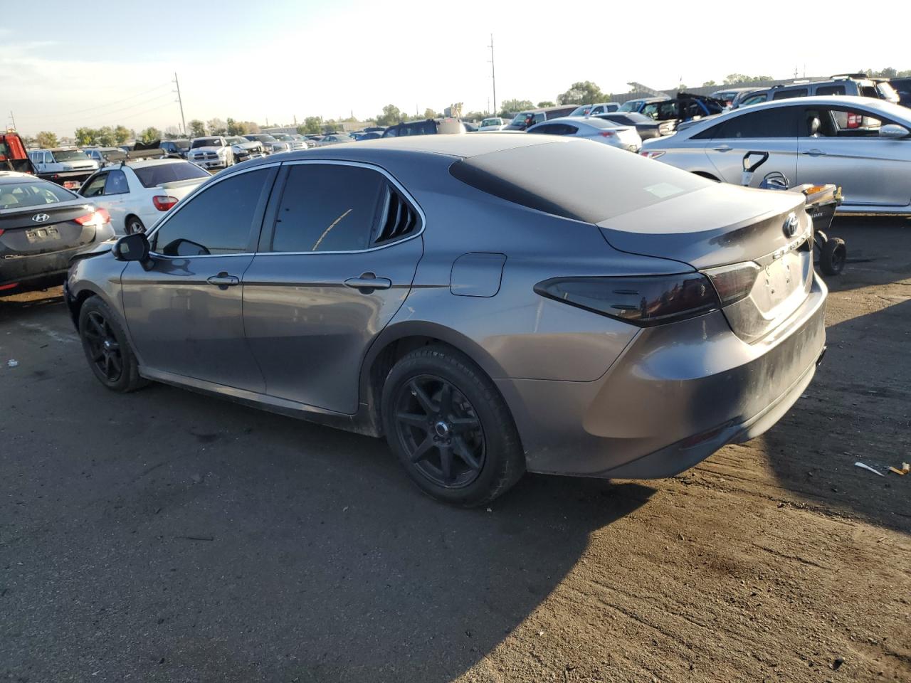 2018 Toyota Camry VIN 4T1B11HK9JU565872 Copart auction photo, front end damage thumbnail 2