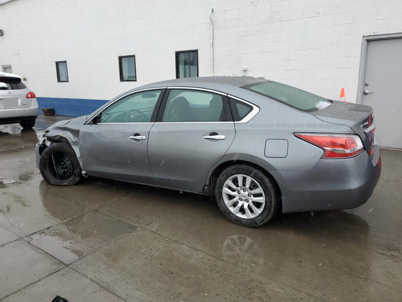2015 Nissan Altima VIN 1N4AL3AP3FC433463 Copart auction photo, front end / all over damage thumbnail 2