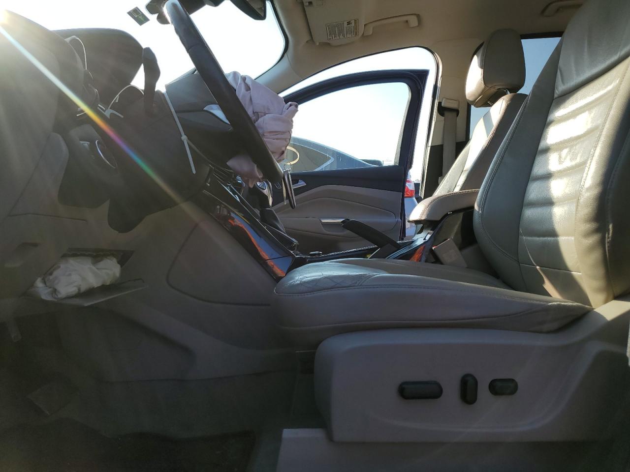 2016 Ford Escape VIN 1FMCU0J9XGUC26575 Copart auction photo, front end / side damage thumbnail 7