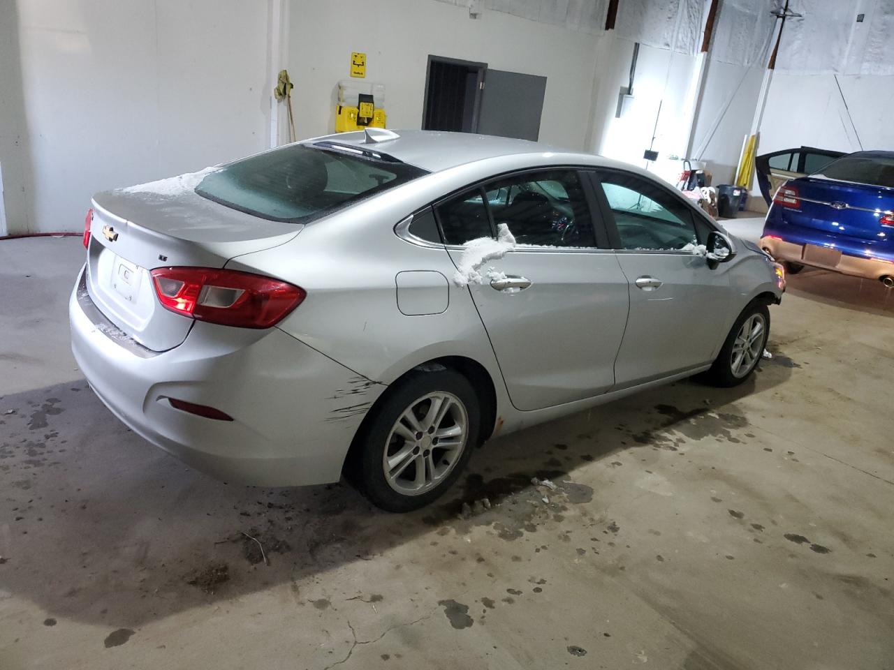 2016 Chevrolet Cruze VIN 1G1BE5SM1G7319361 Copart auction photo, front end / side damage thumbnail 3
