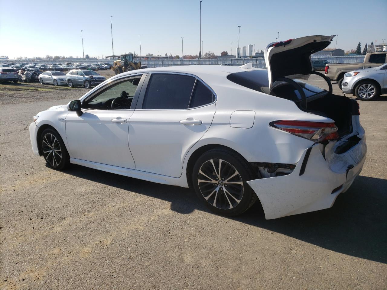 2019 Toyota Camry VIN 4T1B21HKXKU519451 Copart auction photo, rear end damage thumbnail 2