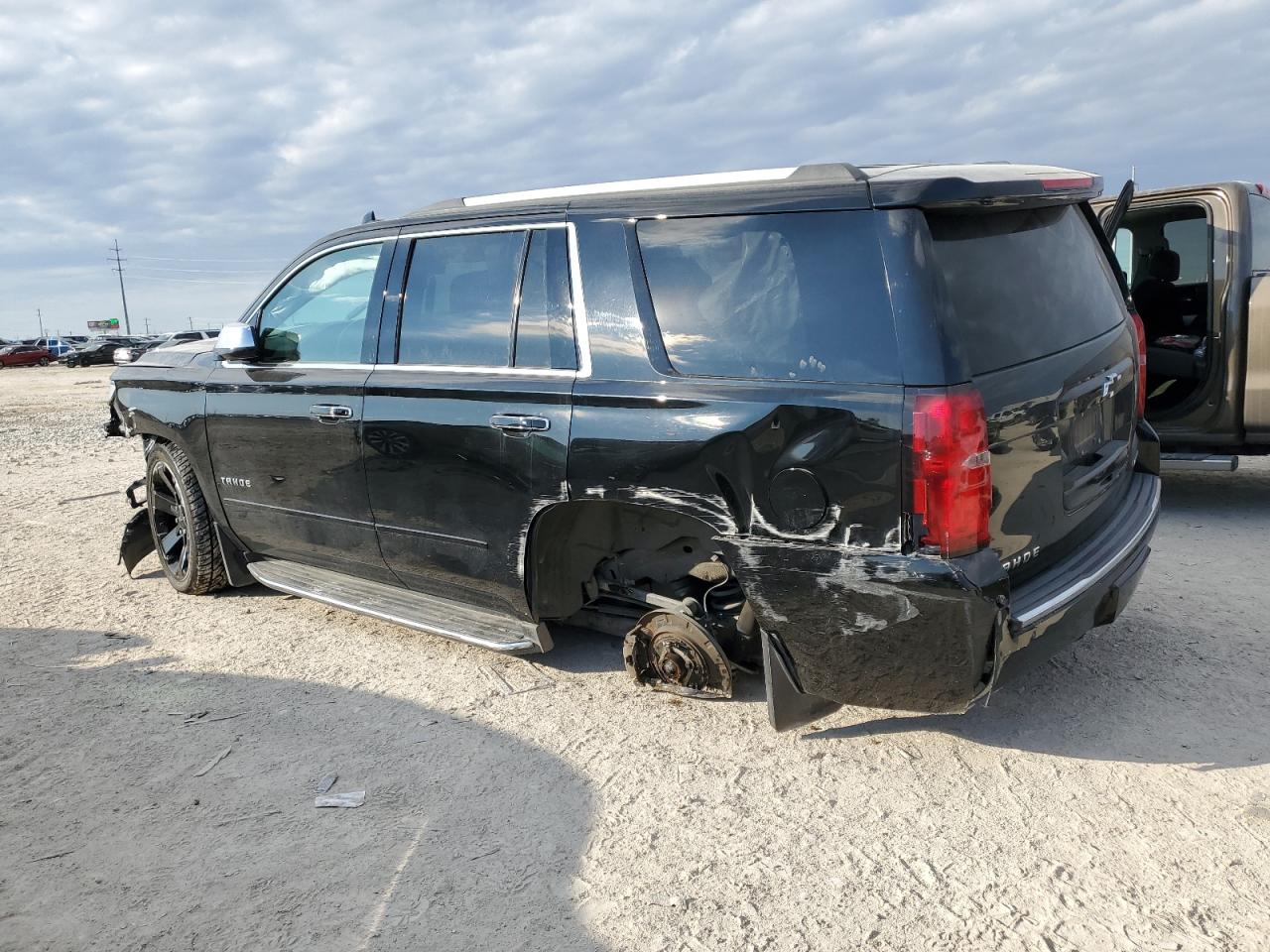 2017 Chevrolet Tahoe VIN 1GNSKCKC2HR209122 Copart auction photo, all over / undercarriage damage thumbnail 2