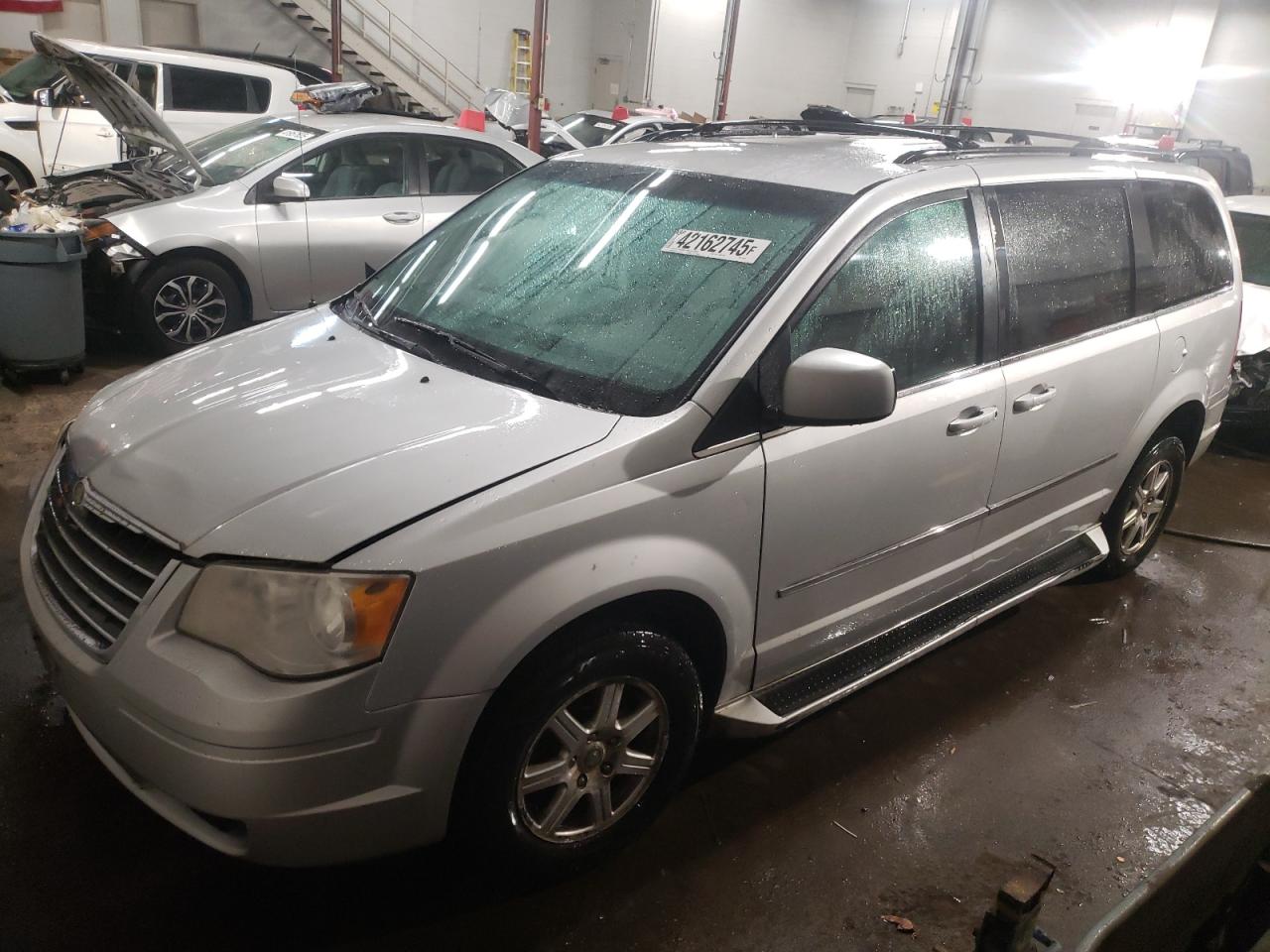 2009 Chrysler Town & Country VIN 2A8HR54179R567794