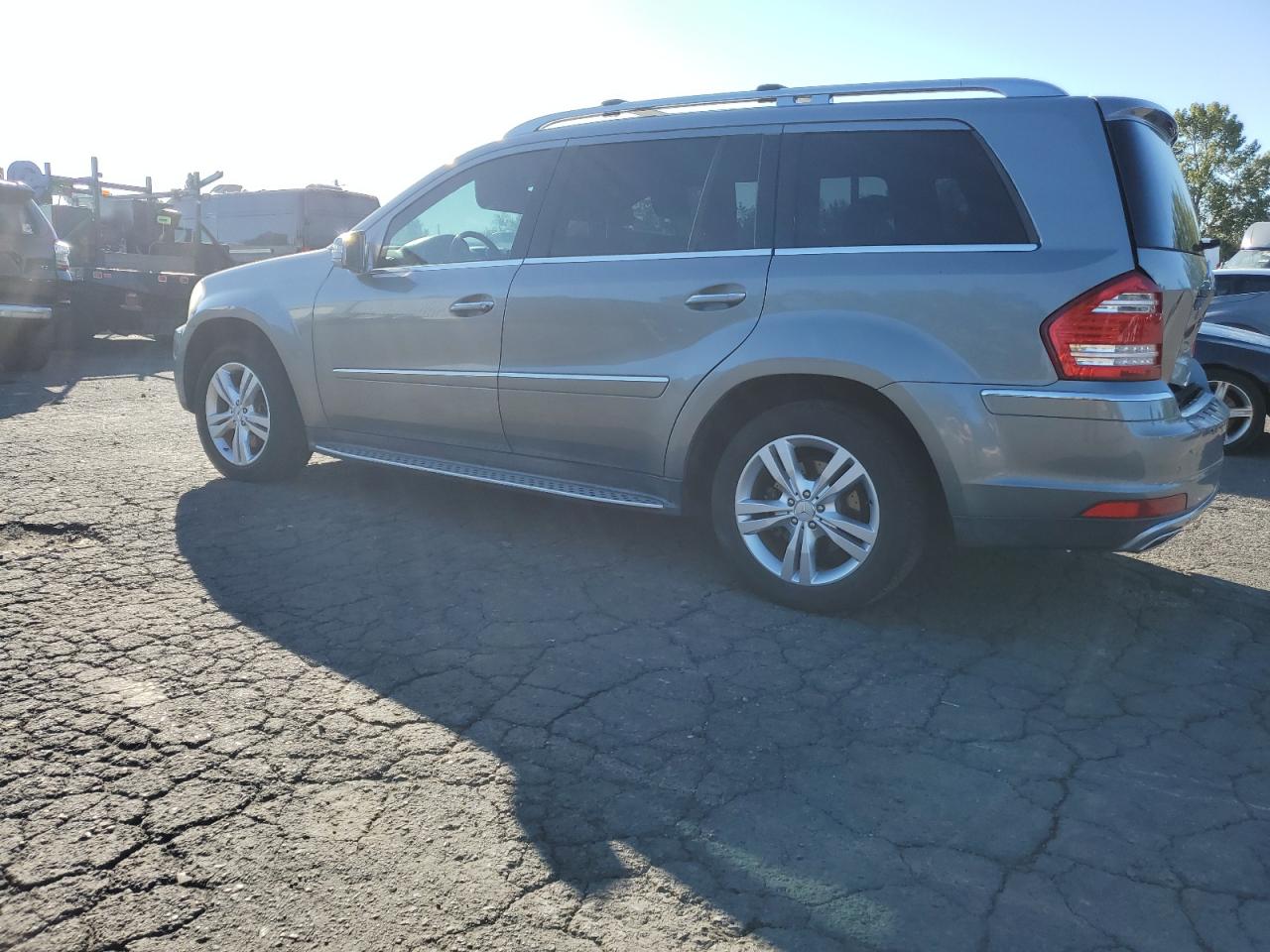 2011 Mercedes-Benz GL-klasse VIN 4JGBF7BE0BA755263 Copart auction photo, rear end damage thumbnail 2