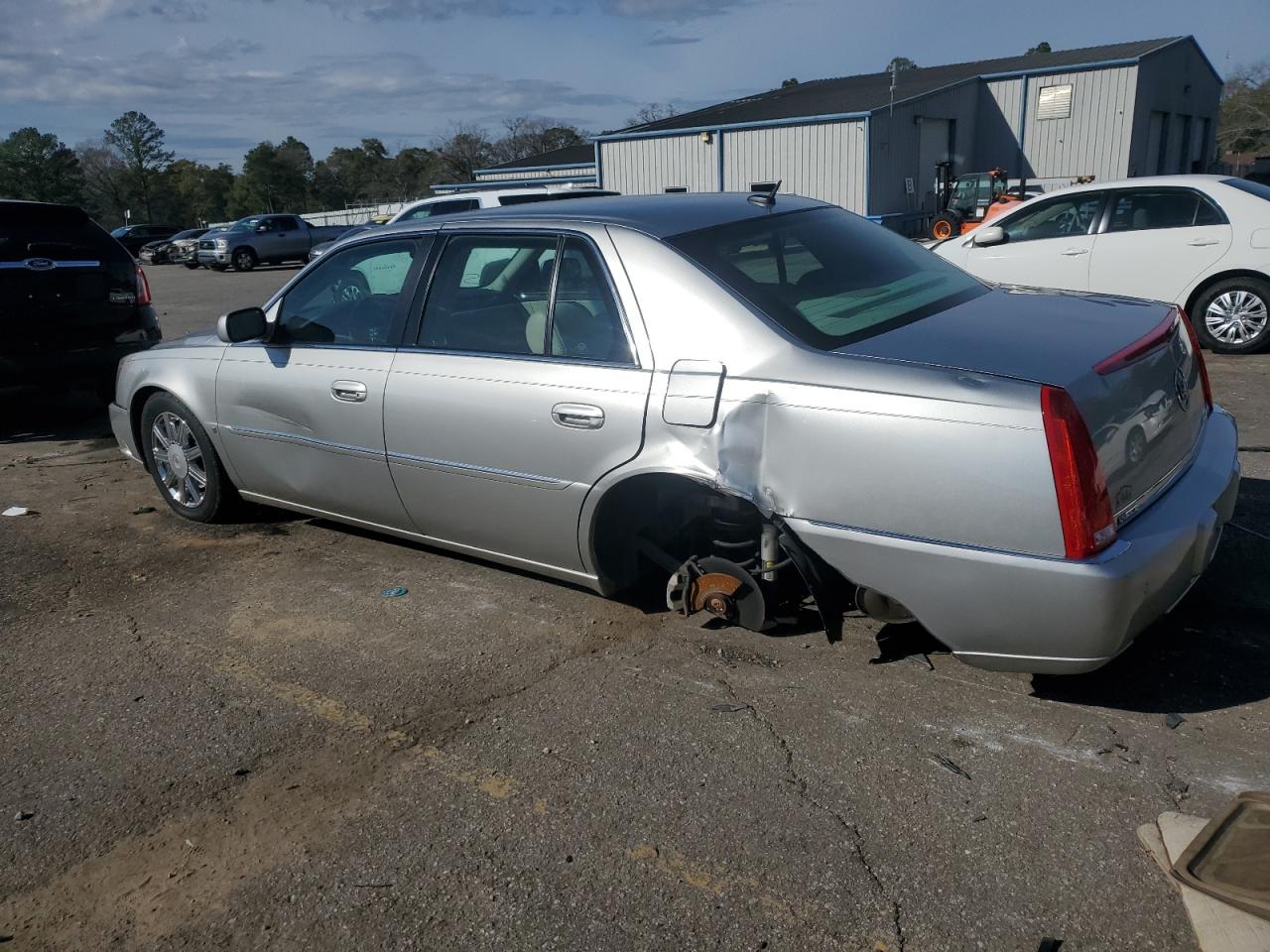 2007 Cadillac DTS VIN 1G6KD57Y37U201726 Copart auction photo, side / rear end damage thumbnail 2