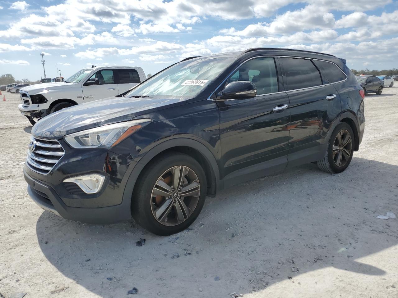 2016 Hyundai Santa Fe VIN KM8SN4HF1GU130605