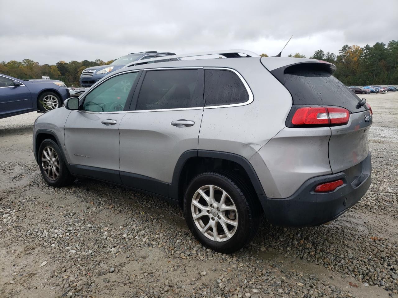 2016 Jeep Grand Cherokee VIN 1C4PJLCB1GW311566 Copart auction photo, side / rear end damage thumbnail 2