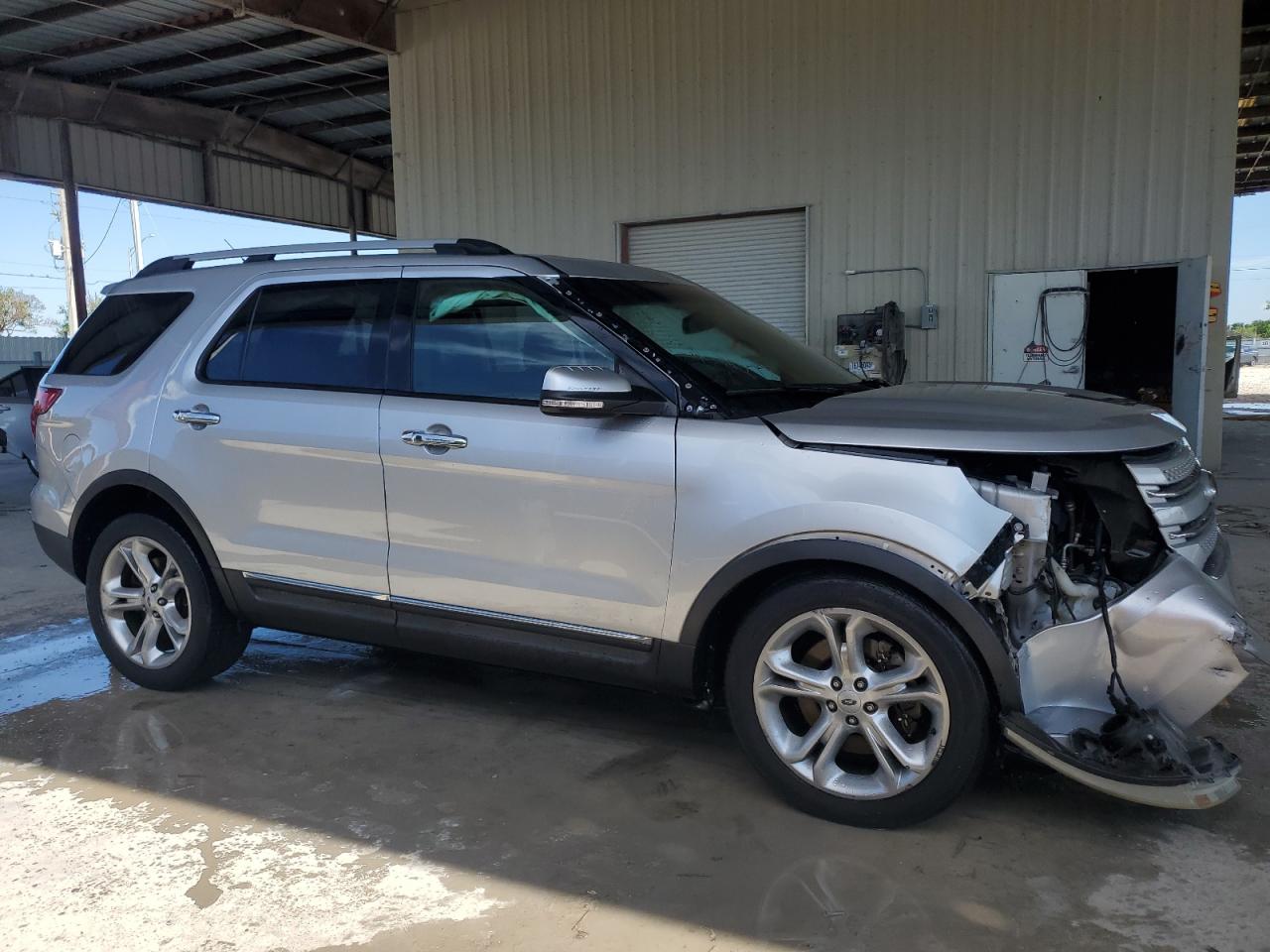2014 Ford Explorer VIN 1FM5K8F83EGC39466 Copart auction photo, front end / minor dent/scratches damage thumbnail 4