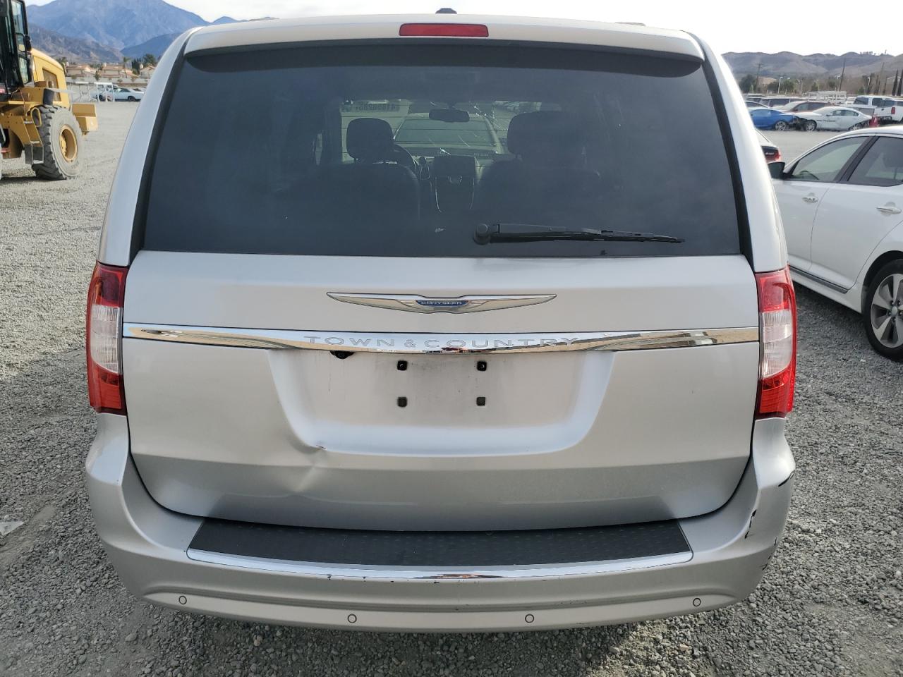 2012 Chrysler Town & Country VIN 2C4RC1BG3CR269702 Copart auction photo, front end / minor dent/scratches damage thumbnail 6