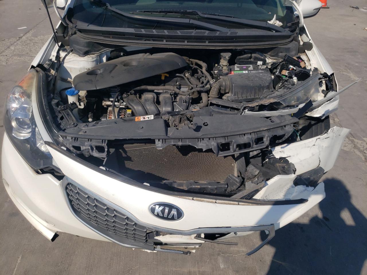 2016 KIA Forte VIN KNAFK5A82G5652523 Copart auction photo, front end damage thumbnail 11