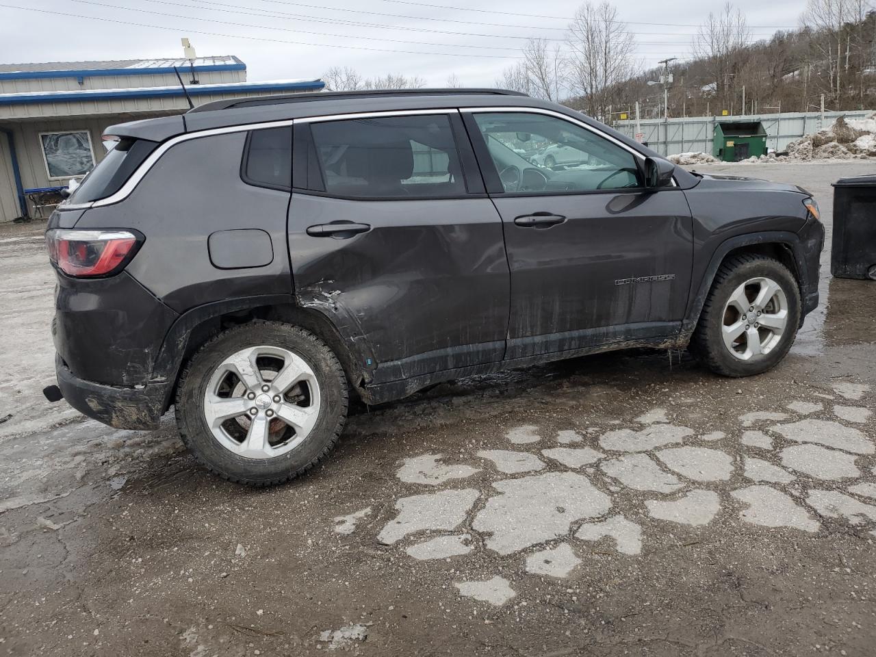 2020 Jeep Compass VIN 3C4NJDBB7LT125982 Copart auction photo, rear end / side damage thumbnail 3