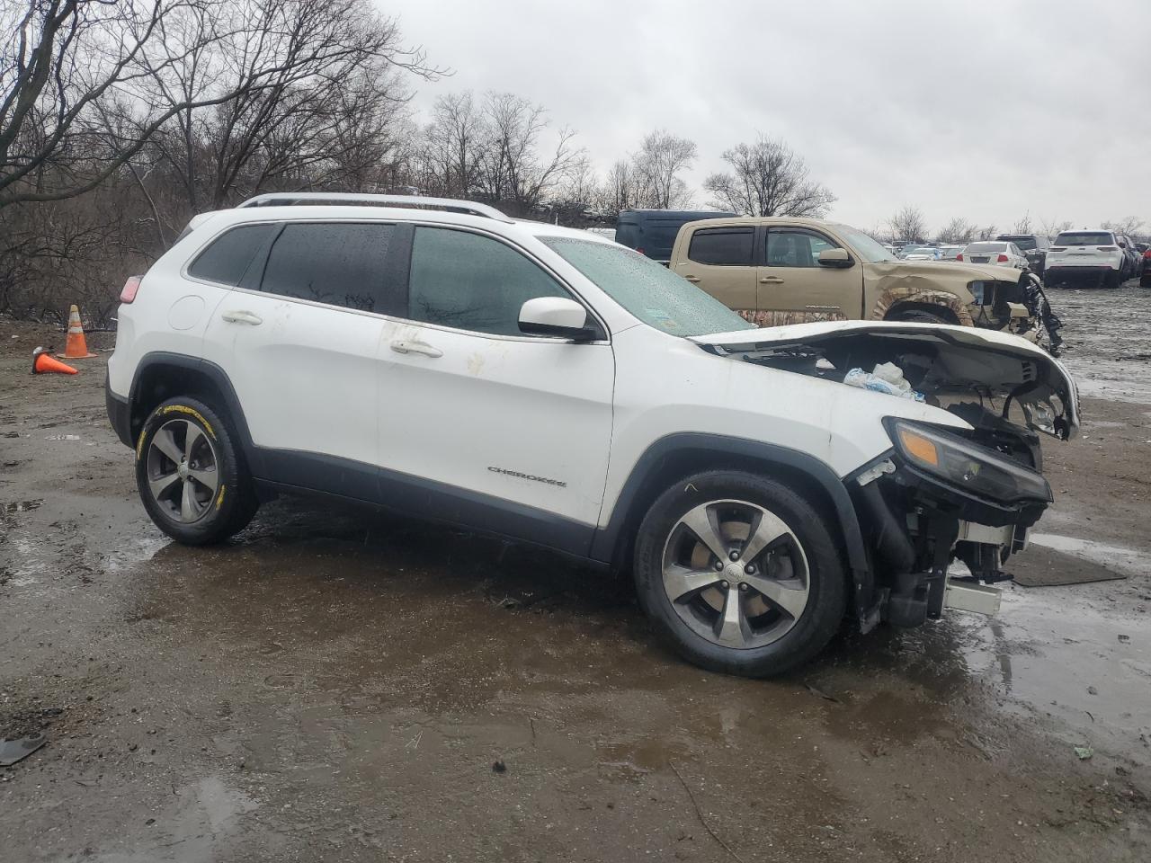 2019 Jeep Grand Cherokee VIN 1C4PJMDX4KD394401 Copart auction photo, undercarriage / front end damage thumbnail 4