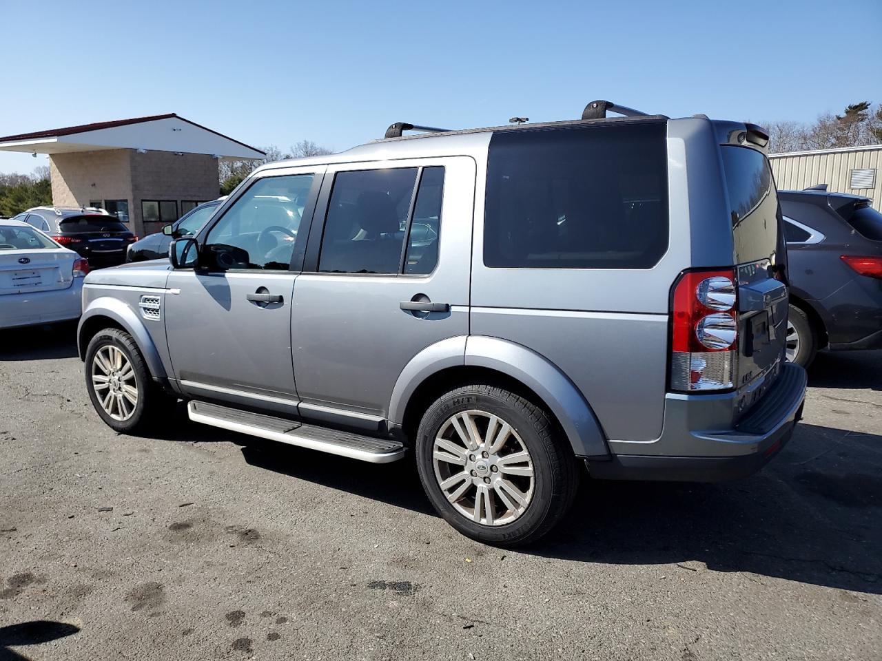 2011 Land Rover LR4 VIN SALAG2D41BA591096 Copart auction photo, normal wear damage thumbnail 2