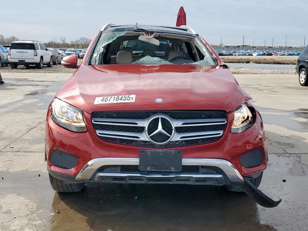 2016 Mercedes-Benz GLC VIN WDC0G4KB9GF081163 Copart auction photo, front end / side damage thumbnail 5