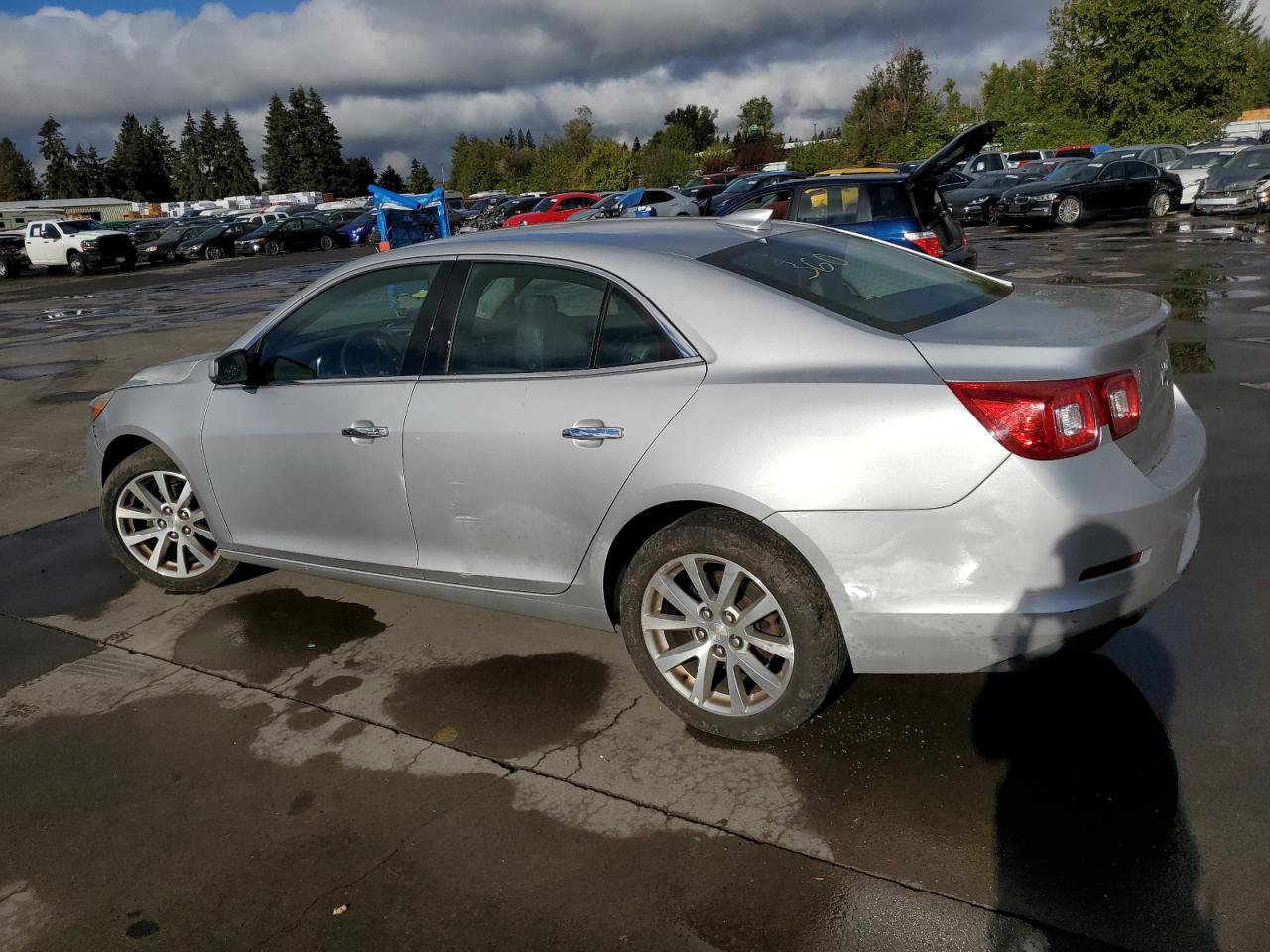 2015 Chevrolet Malibu VIN 1G11F5SLXFF338379 Copart auction photo, front end / side damage thumbnail 2